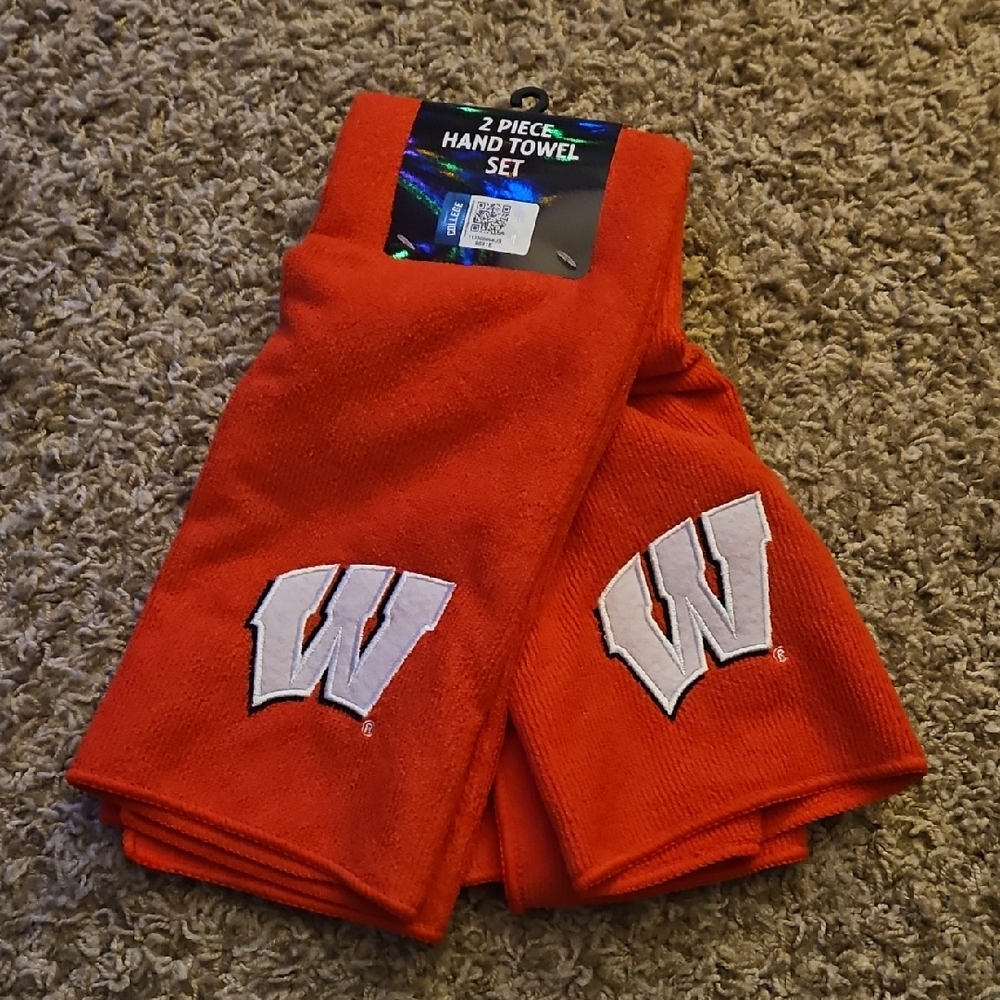 Wisconsin Red Hand Towels Set